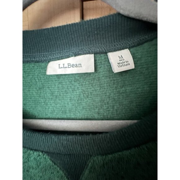 LL Bean Script Spellout Crewneck Sweatshirt Size Medium Green Long Sleeve - Picture 2 of 5